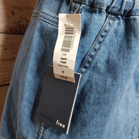 SOLD Aritzia Wilfred Free Beatriz shortalls Xs - Picture 6 of 12